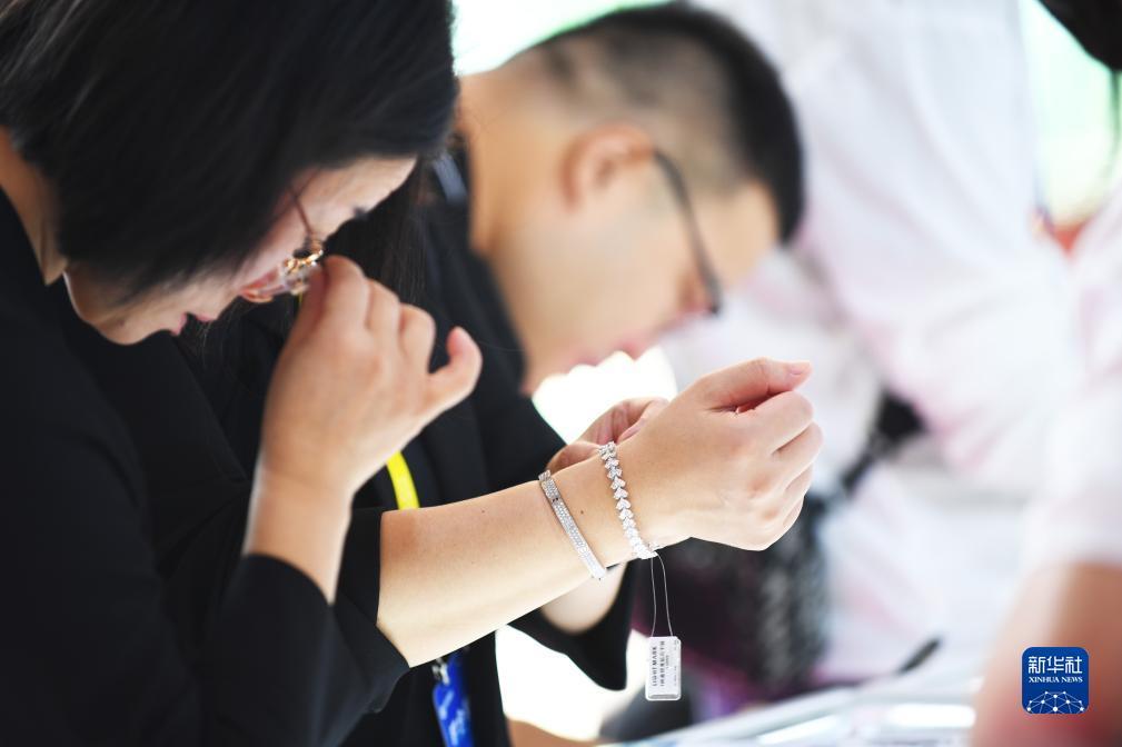 奔驰宝马游戏网址是www